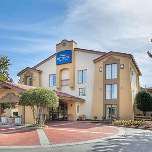 Budget Inn & Suite Atlanta Marietta Stadium