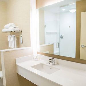 King Suite Hearing accessible